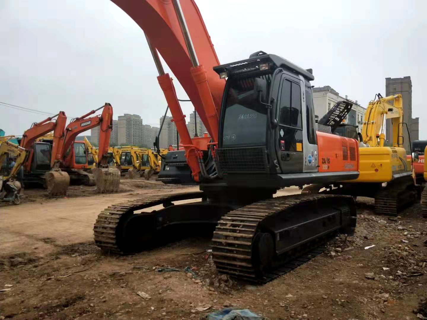 Hitachi ZX350-3 excavator