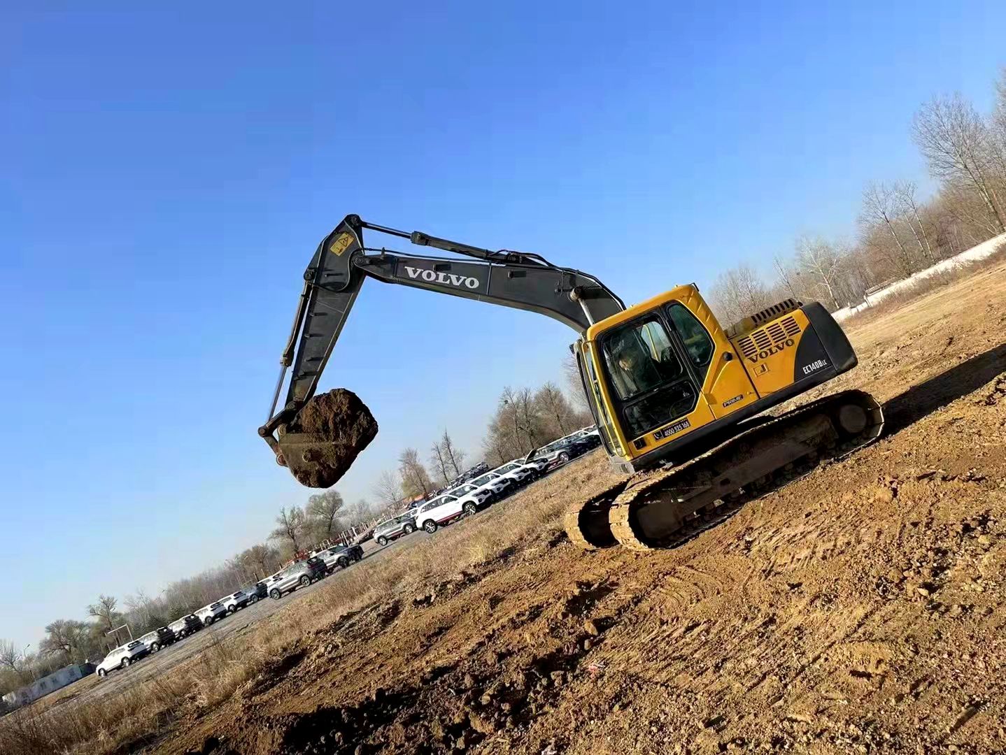 Volvo EC140BLC excavator