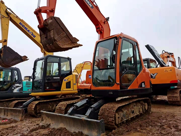 Doosan DH80GOLD excavator