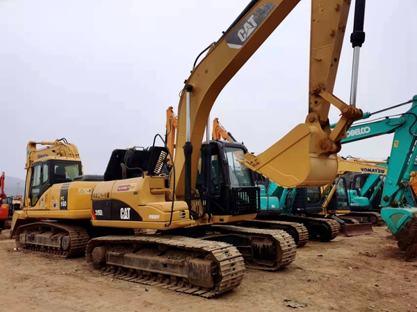 Caterpillar CAT315D excavator