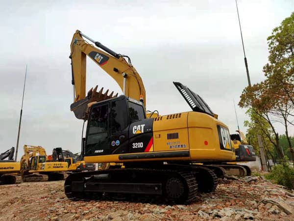 Caterpillar CAT320D excavator