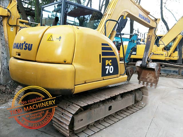 Komatsu PC70-8 Excavator
