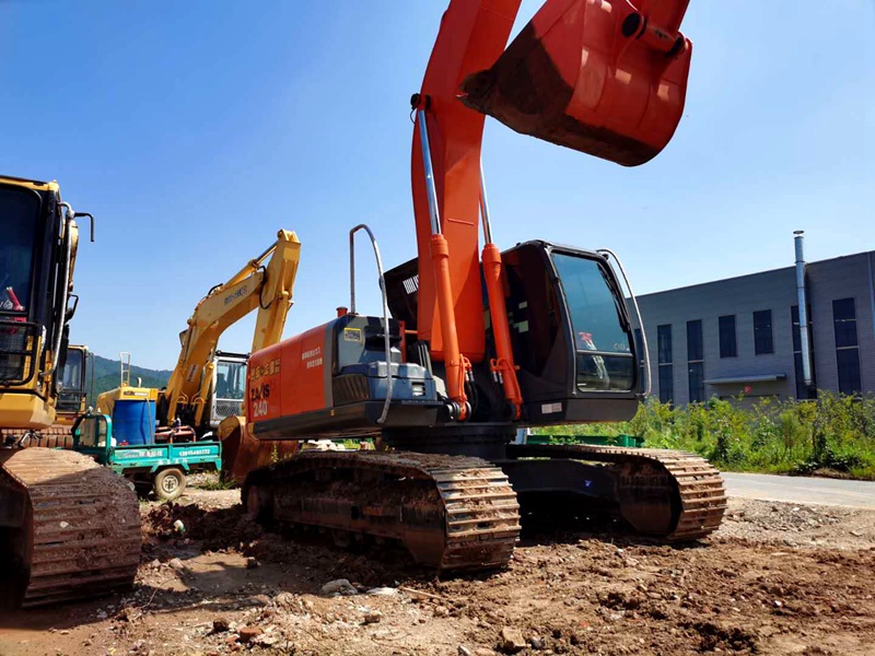 Hitachi ZX240-3 excavator