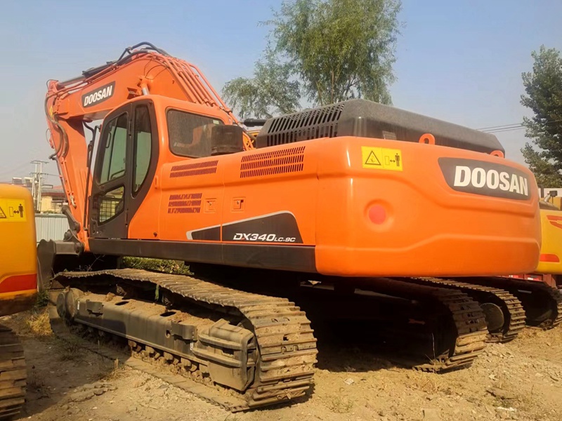 Doosan DX340LC-9 excavator