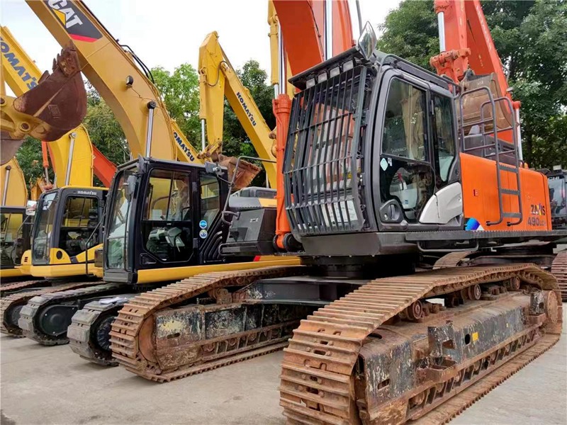 Hitachi ZX490 excavator