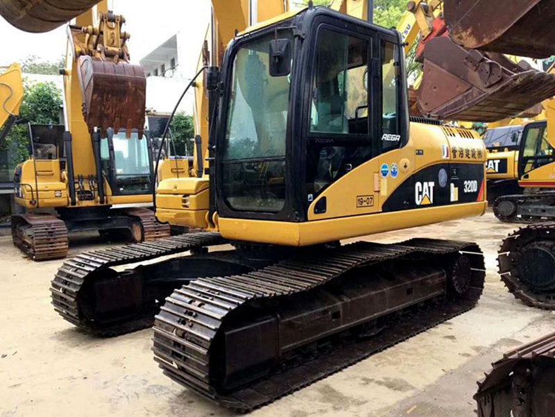 Caterpillar CAT320D excavator