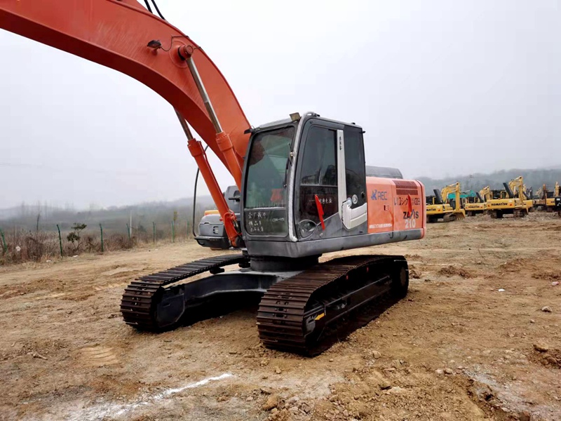 Hitachi ZX210-3 excavator
