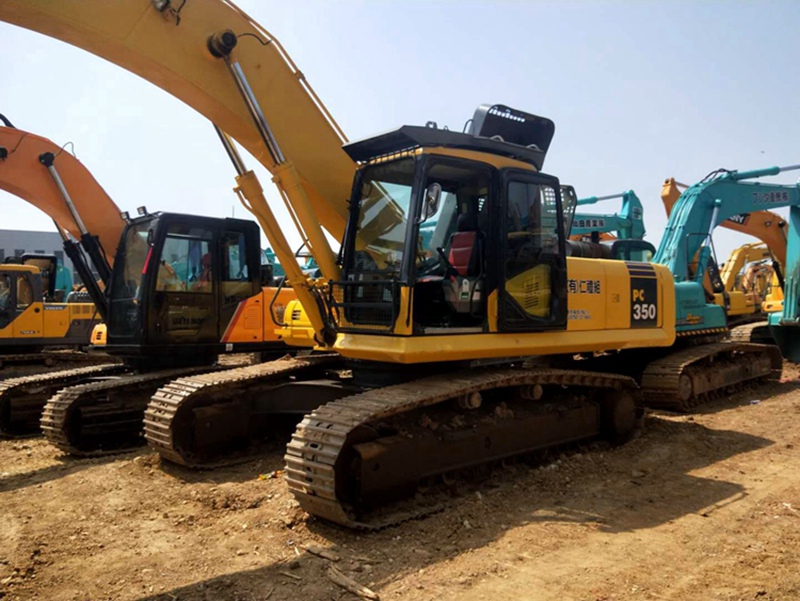 Komatsu PC350-7 excavator