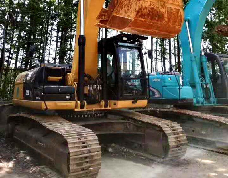 Caterpillar CAT329D excavator