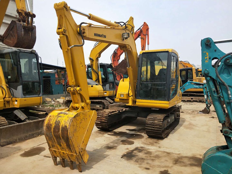 Komatsu PC60-7 excavator