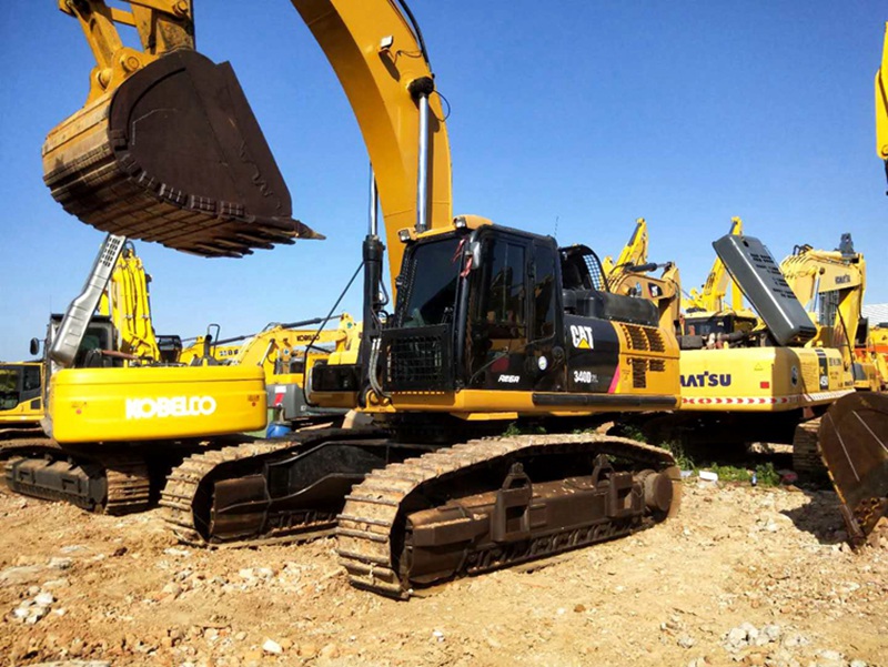 Caterpillar CAT340D excavator