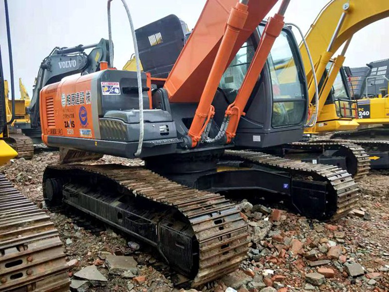 Hitachi ZX250-3 excavator