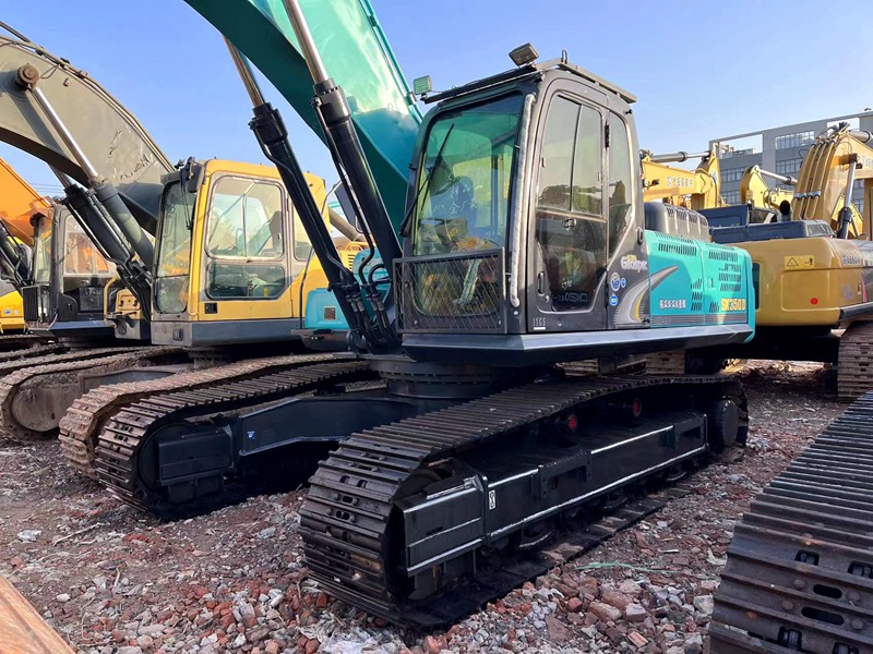 Kobelco SK350 excavator