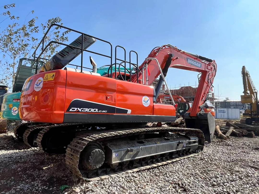 Doosan DX300 excavator