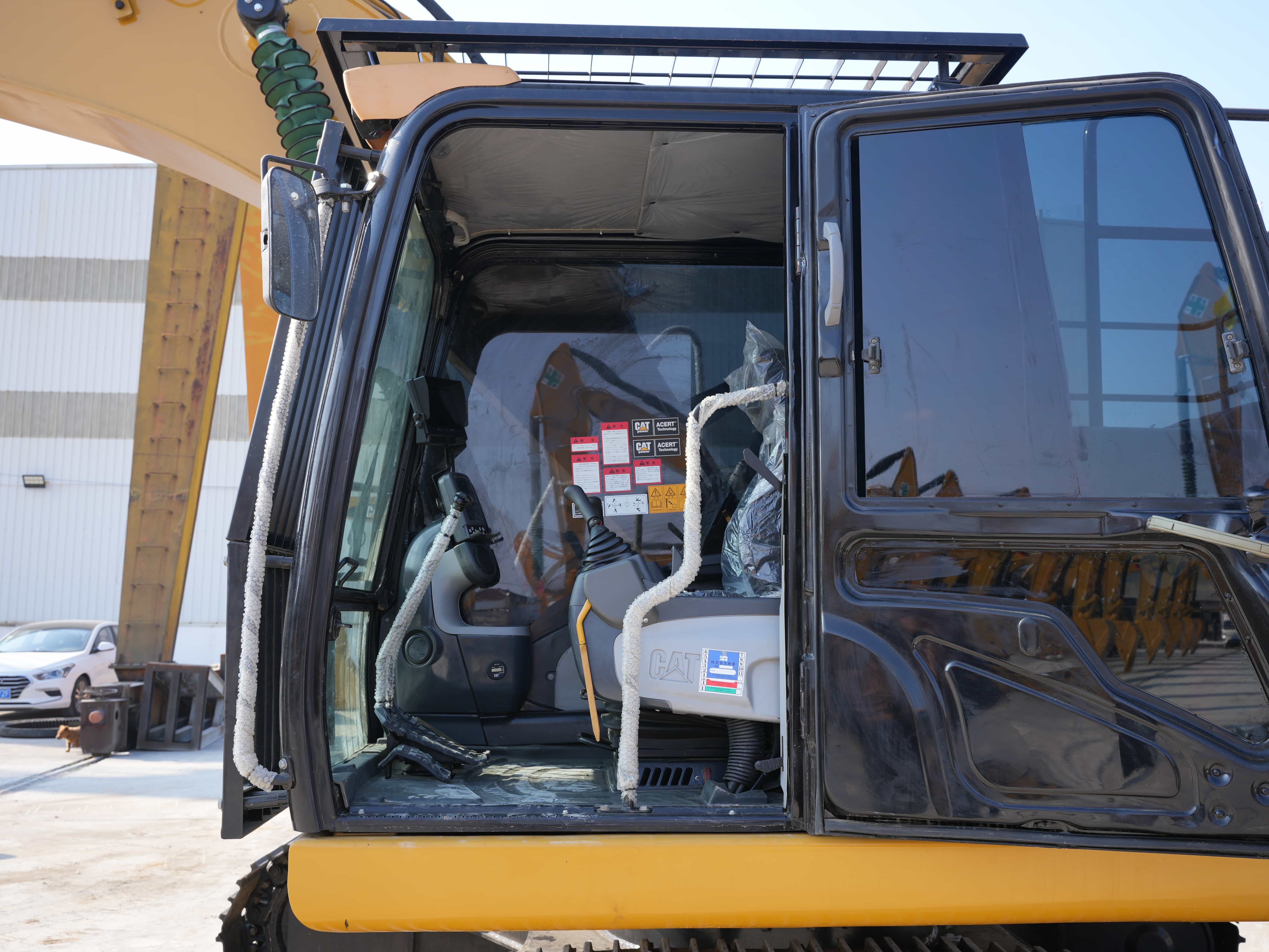 Good condition used Caterpillar CAT320D2L excavator high quality for sale