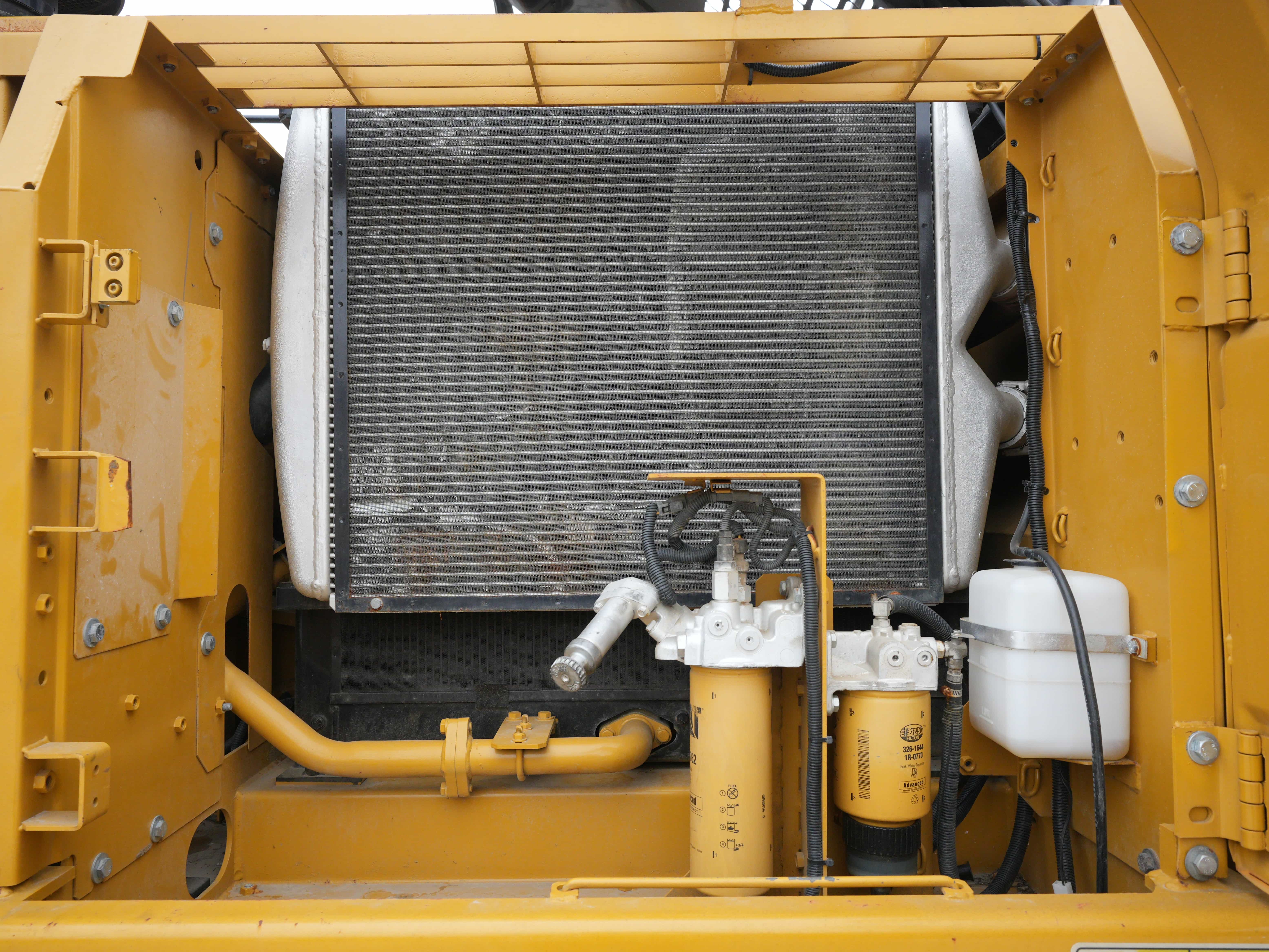 Super low price Caterpillar CAT325D2L excavator second-hand excavator high quality crawler excavator for sale