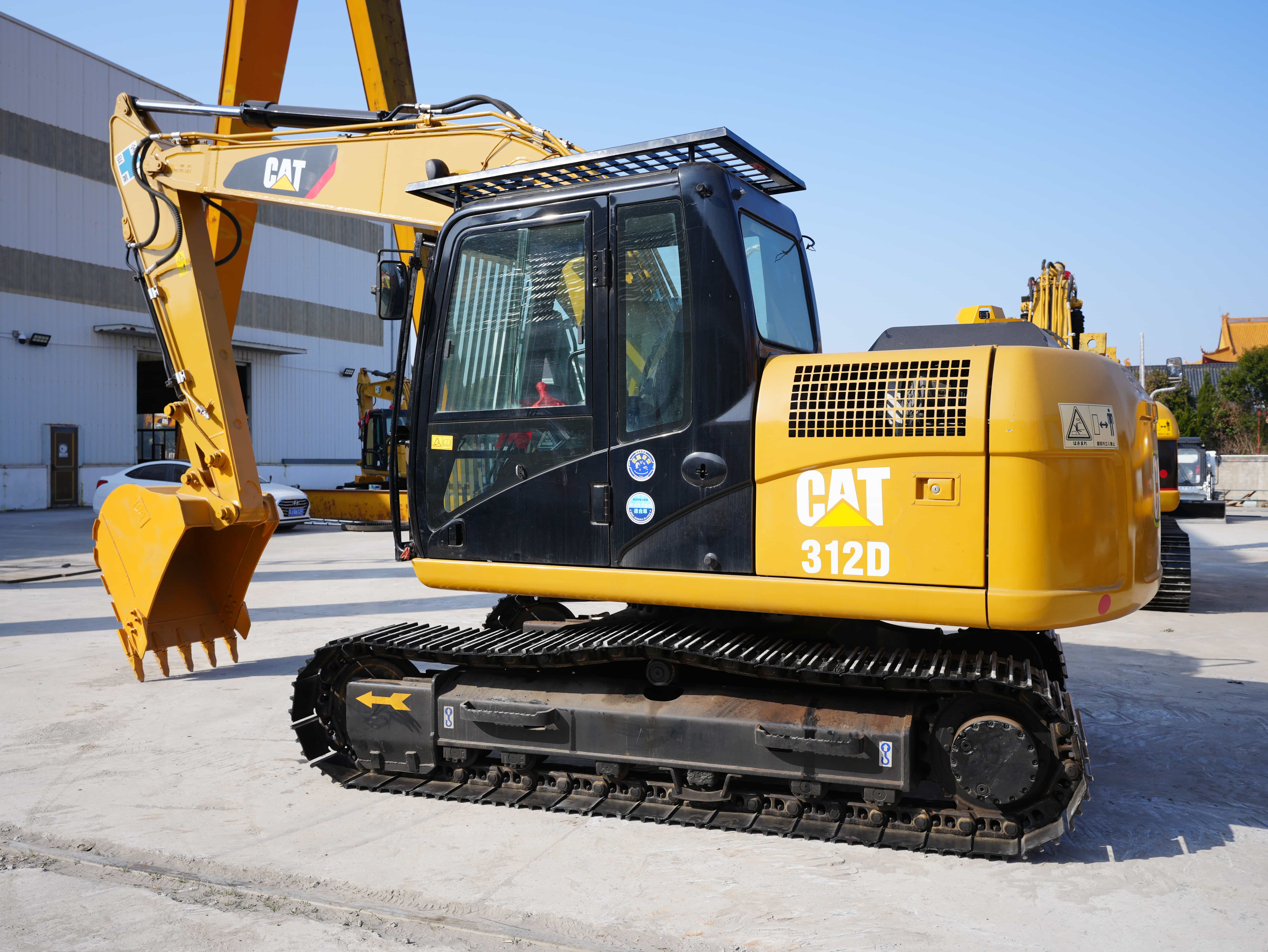 Used Caterpillar CAT315D2GC excavator with ultra-low working hours and stable performance crawler excavator for sale