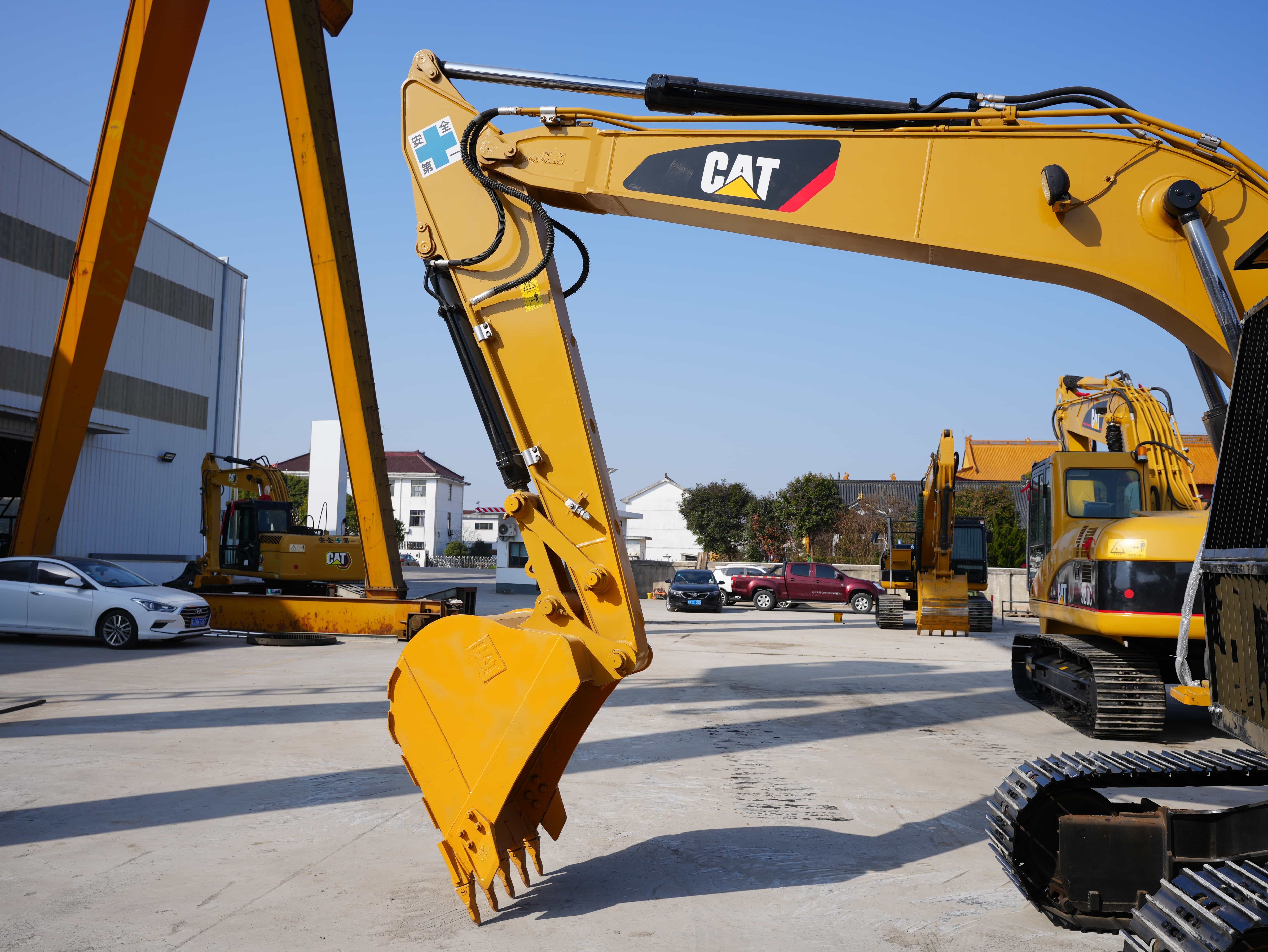 Used Caterpillar CAT315D2GC excavator with ultra-low working hours and stable performance crawler excavator for sale