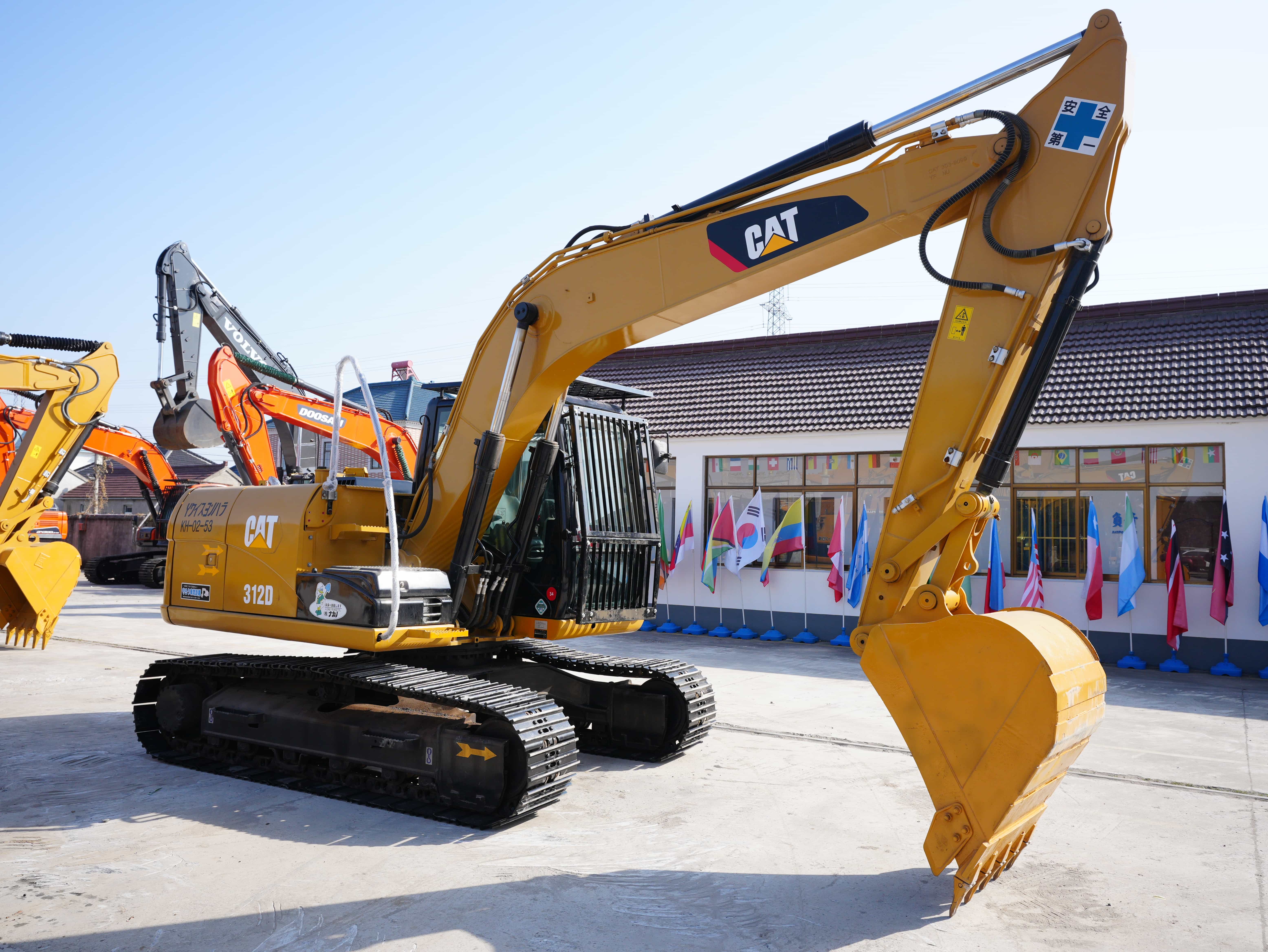 Used Caterpillar CAT315D2GC excavator with ultra-low working hours and stable performance crawler excavator for sale