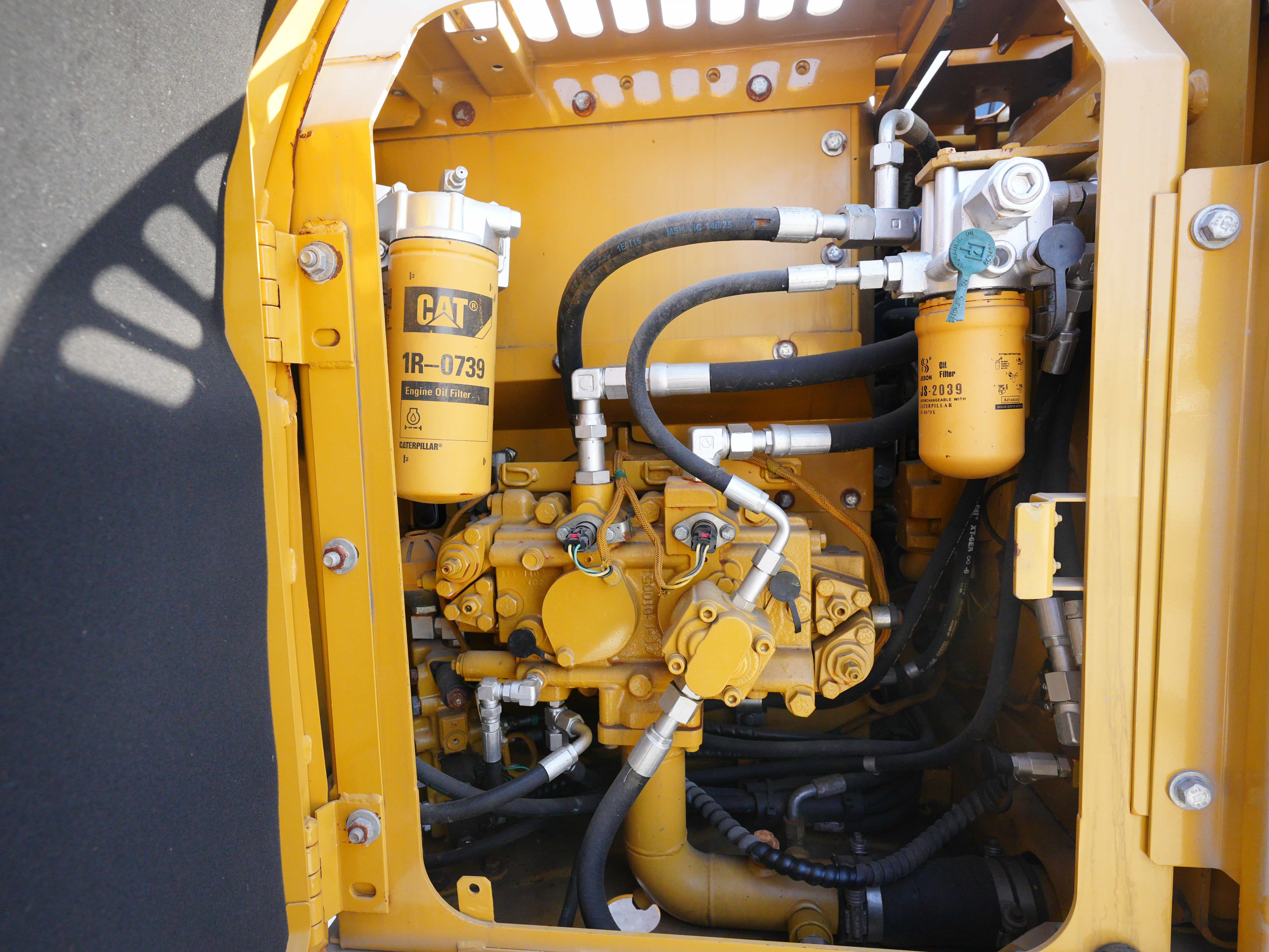 Used Caterpillar CAT315D2GC excavator with ultra-low working hours and stable performance crawler excavator for sale