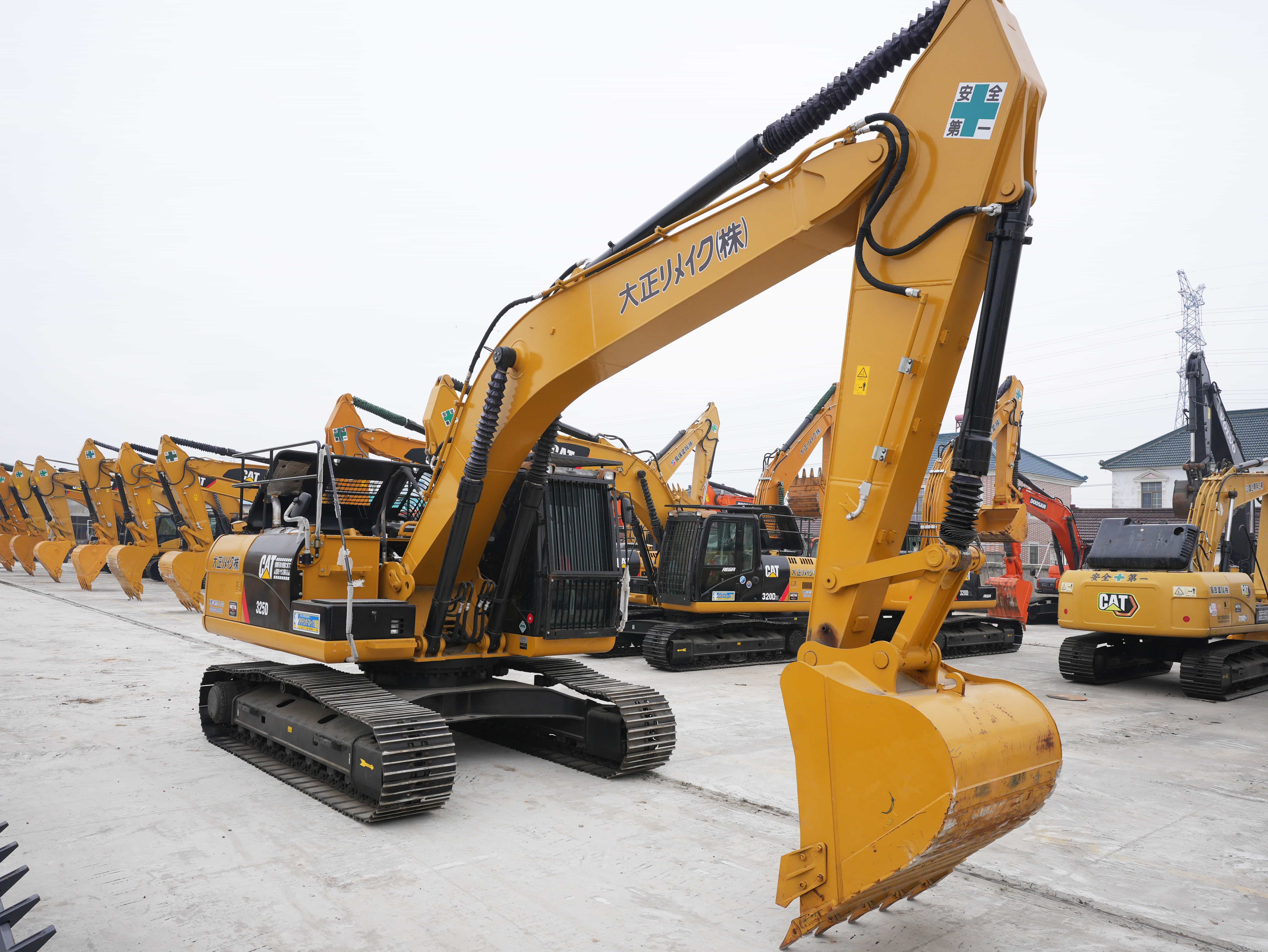 Super low price Caterpillar CAT325D2L excavator second-hand excavator high quality crawler excavator for sale