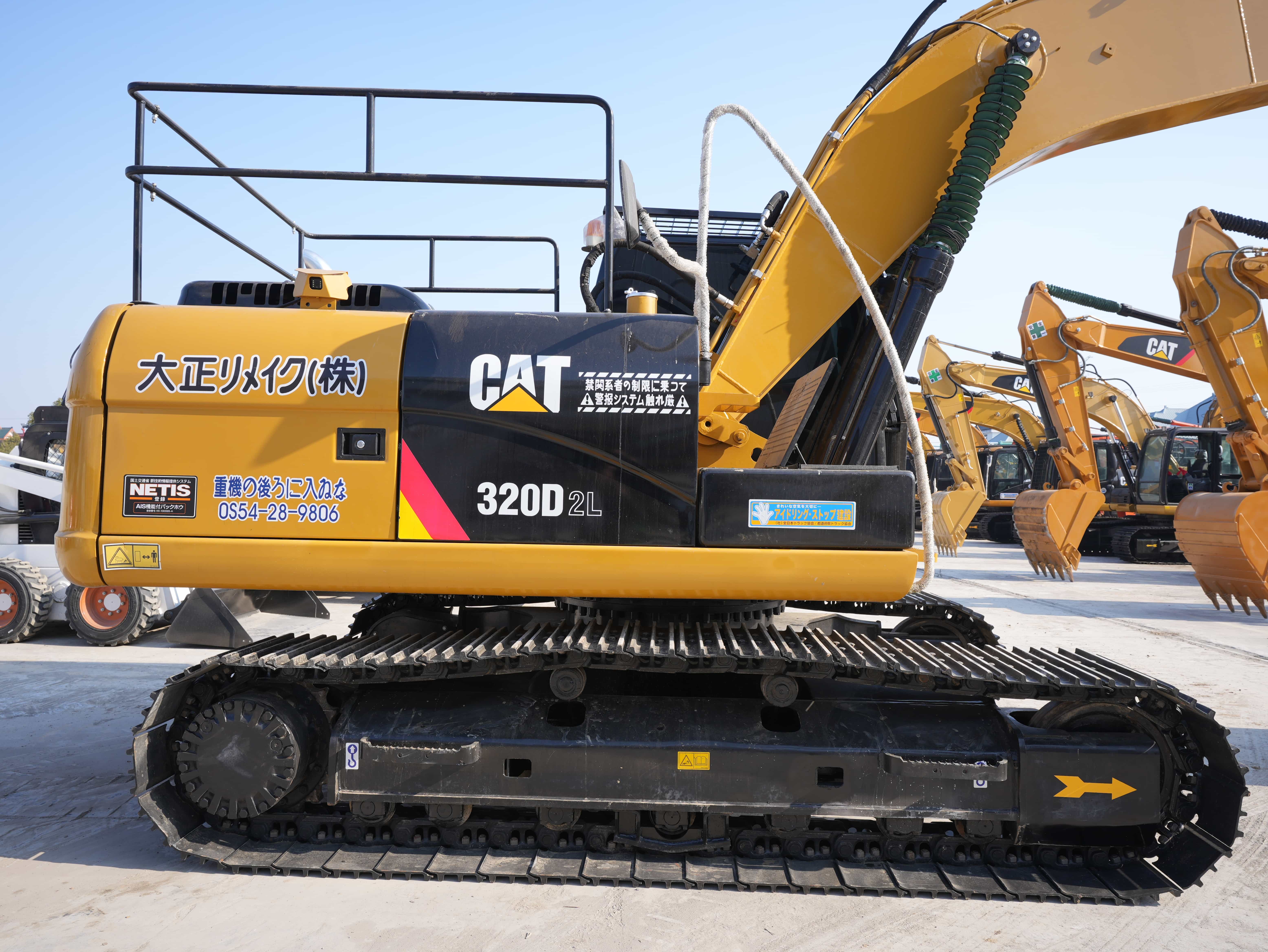 Good condition used Caterpillar CAT320D2L excavator high quality for sale