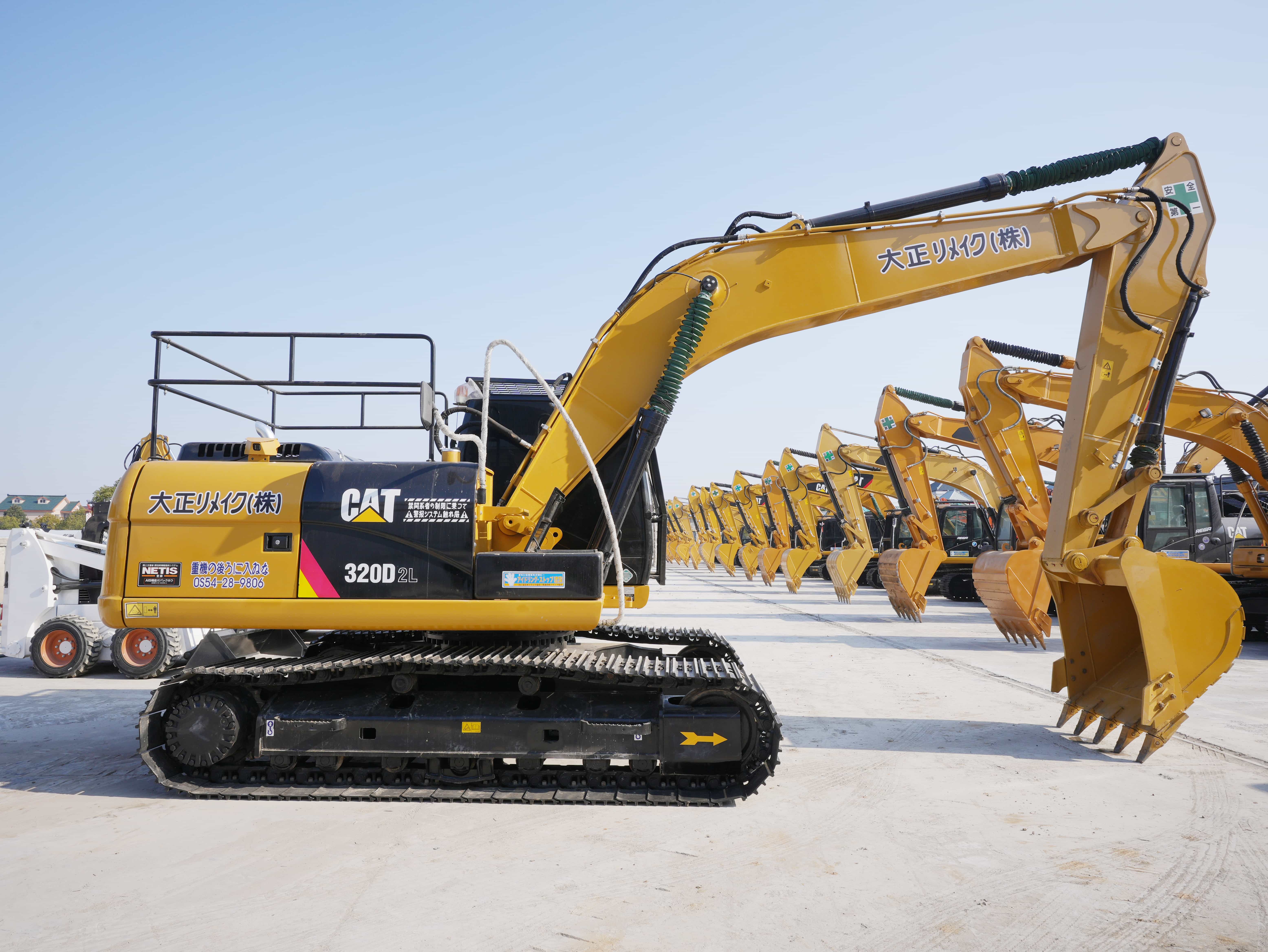 Good condition used Caterpillar CAT320D2L excavator high quality for sale