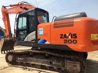 Hitachi ZX200-5A Excavator