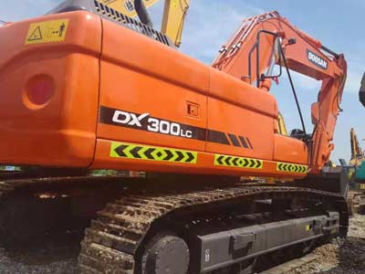 Doosan DX300LC Excavator