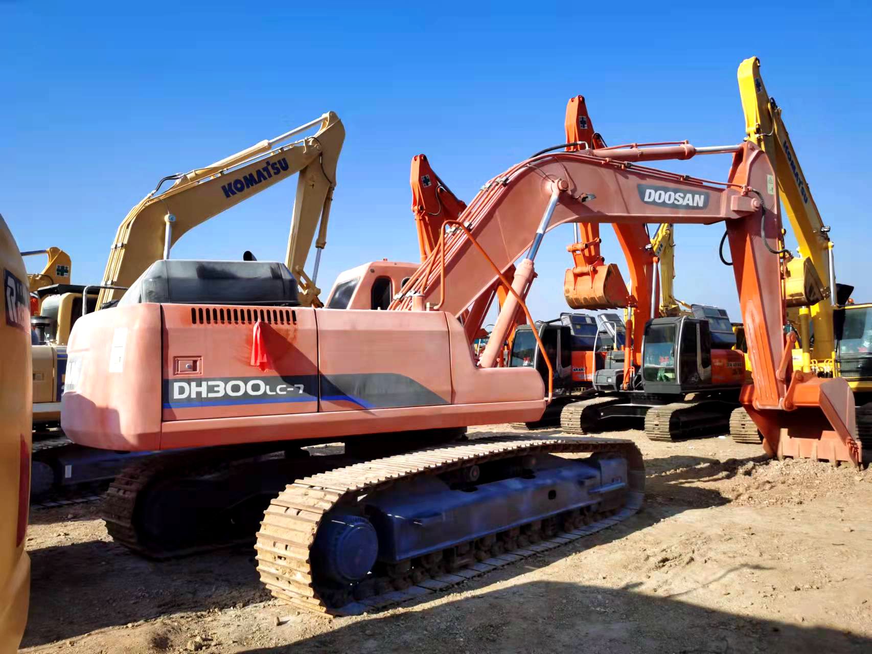 Doosan DH300LC-7 excavator