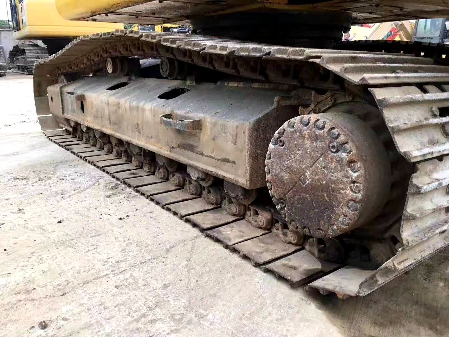 Used Komatsu pc220-7 excavator top performance quality low price