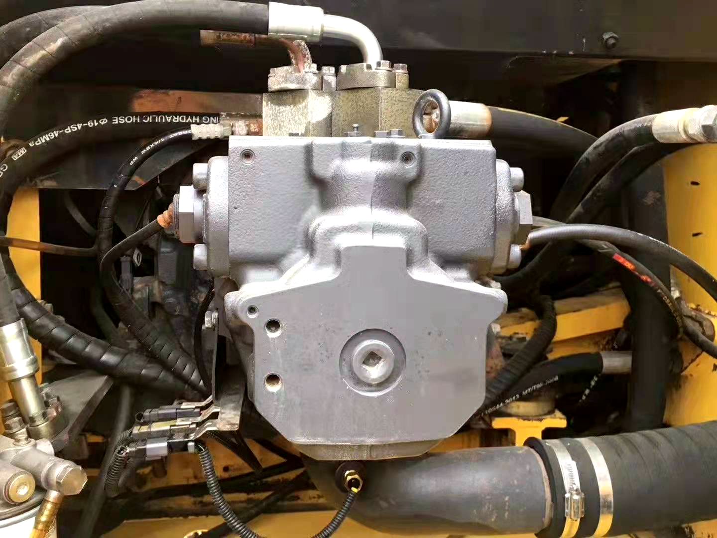 Used Komatsu pc220-7 excavator top performance quality low price