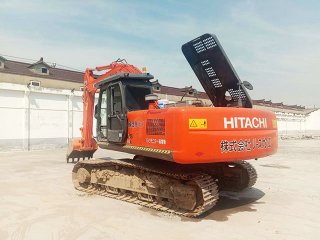 Hitachi ZX240-3 Excavator