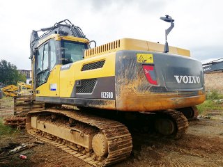 Volvo 250D Excavator