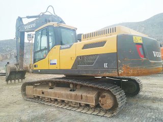 Volvo 250D Excavator