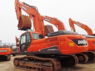 Doosan DX340L Excavator