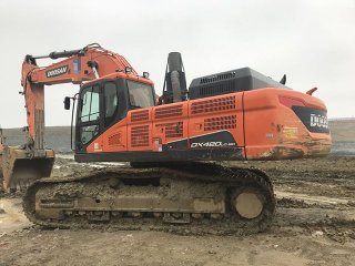 Doosan DX420-9C Excavator