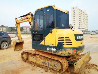 Hyundai R60VS Excavator