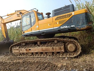 Hyundai R520L-9VS Excavator