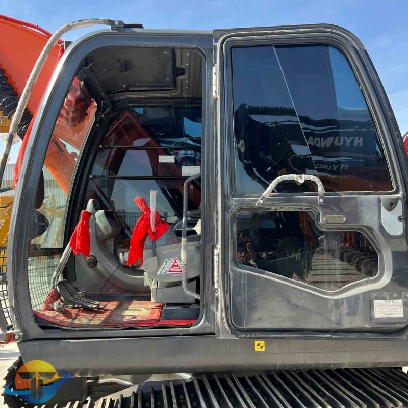 Hot Sale Used Hitachi ZX200-3 Crawler Excavators Low Price Second Hand Digger