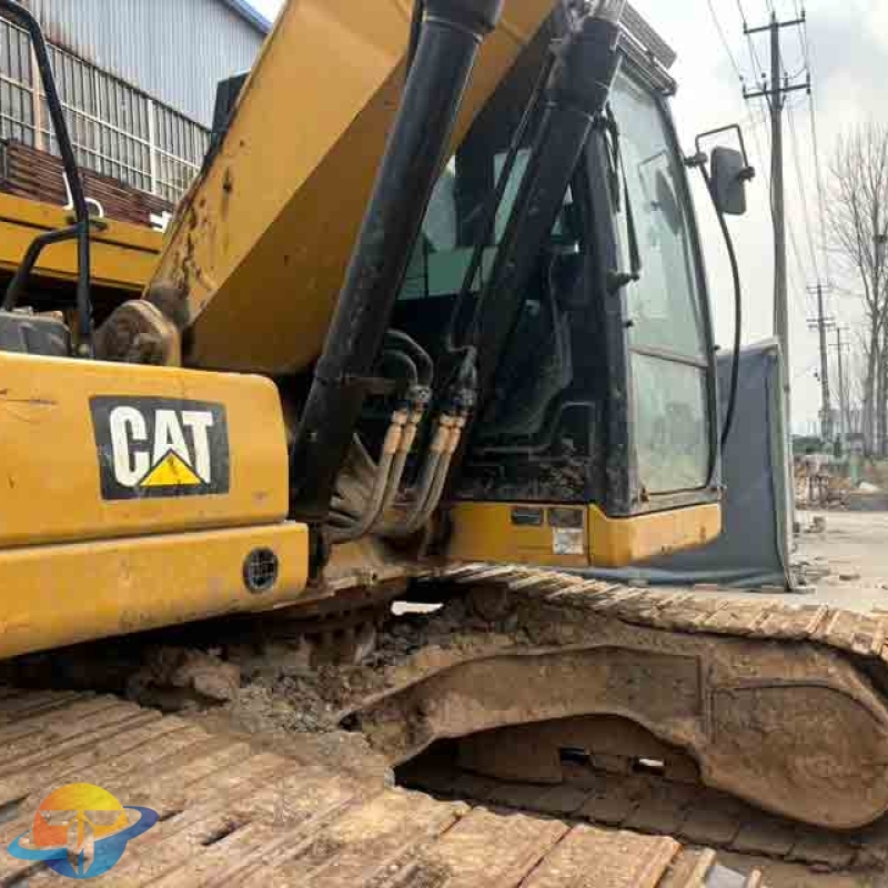 2018 Caterpillar CAT323 high-spec original used excavator, reliable quality, large earthmoving machinery.