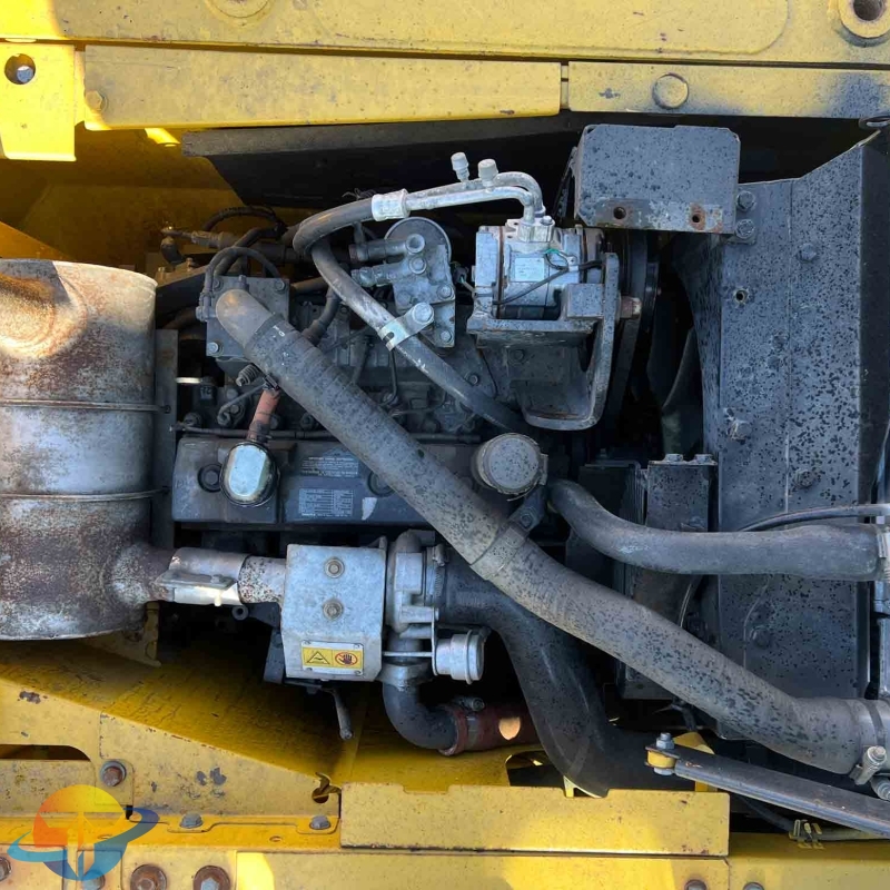 Small excavator Komatsu PC130 excavator second-hand excavator low working time good operation for sale