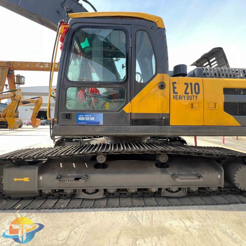 Hot sale product high guarantee Volvo EC210 excavator second hand excavator low working time