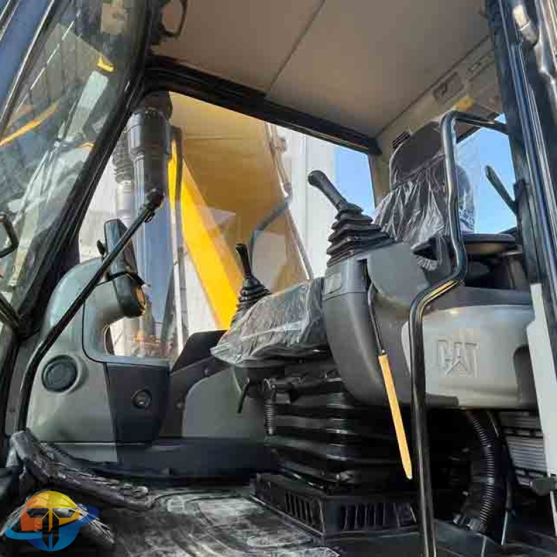 Caterpillar CAT320D2L used excavators are in good condition, priced well, and are popular worldwide.