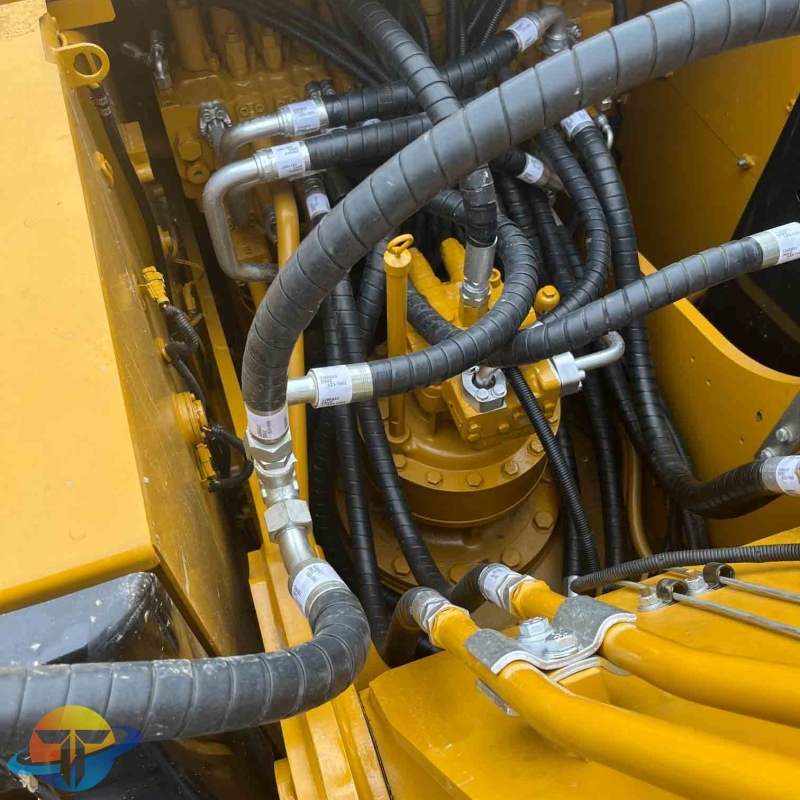 2022 Japanese original Caterpillar 323D2L direct injection excavator heavy machinery used excavator for sale.