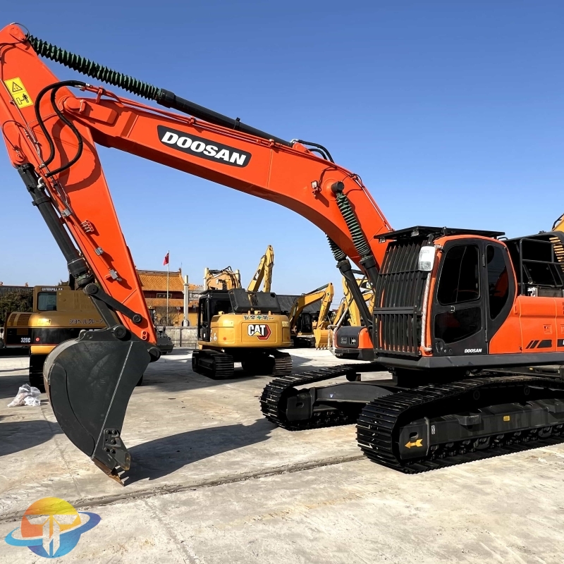 Low price second-hand excavator Doosan DX225LC excavator crawler excavator high quality after-sales guarantee
