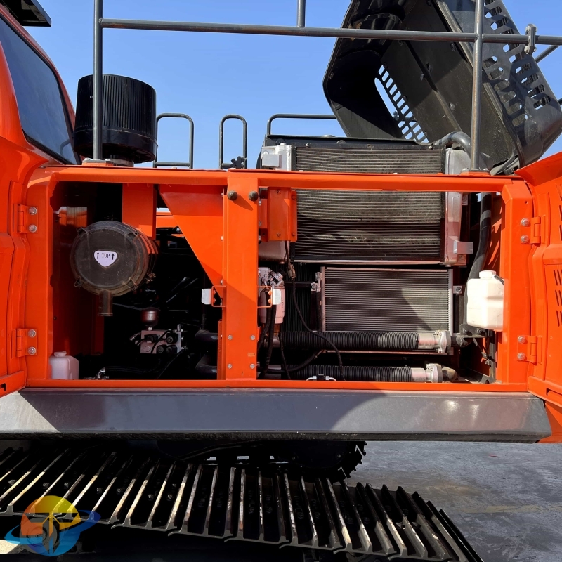 Low price second-hand excavator Doosan DX225LC excavator crawler excavator high quality after-sales guarantee