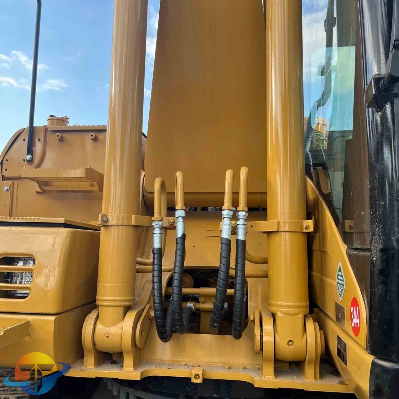 Caterpillar 320C crawler excavator used excavator is in short supply and is selling well worldwide.