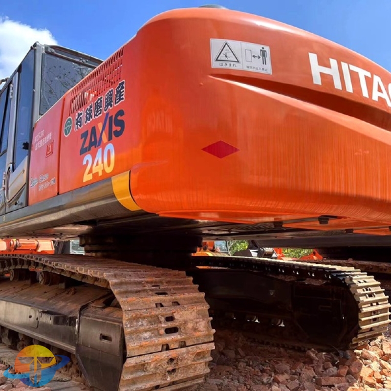 Second-hand very cheap original Hitachi ZX240-3 excavator low working time good after-sales