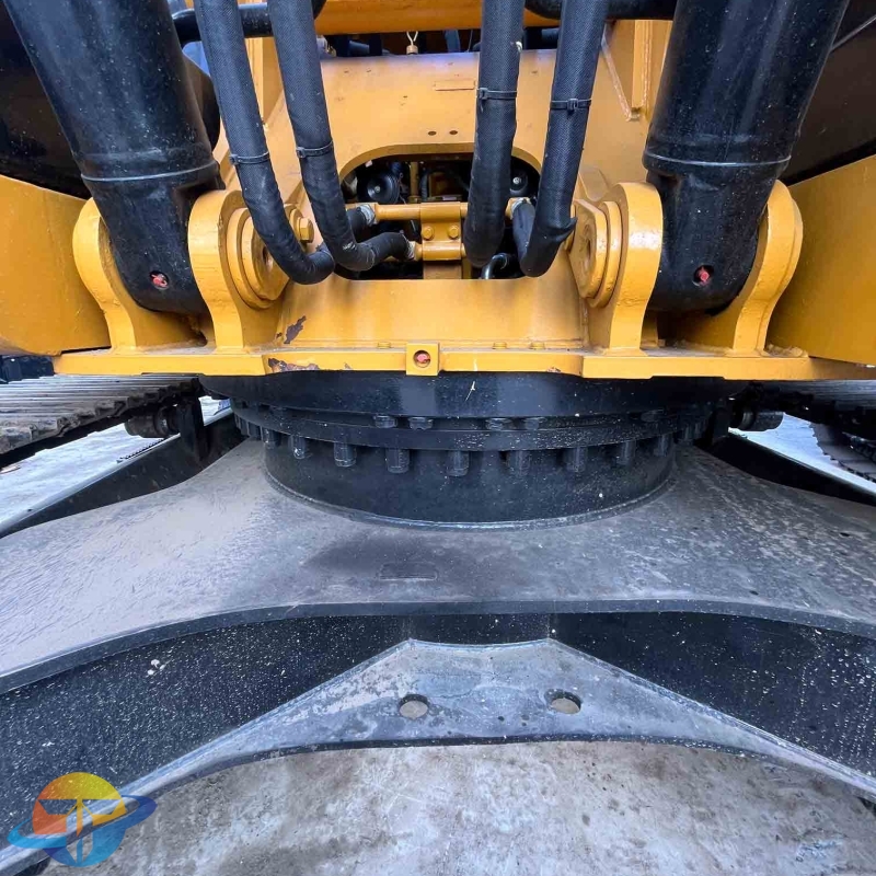 Imported from Japan, used Caterpillar 323D2L excavator for general construction use.